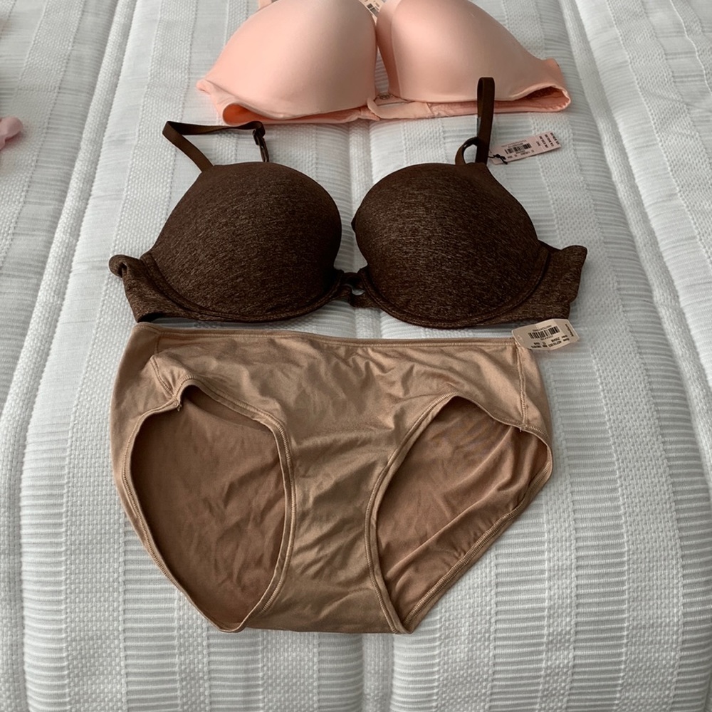 NWT Victoria Secret bras and panties!